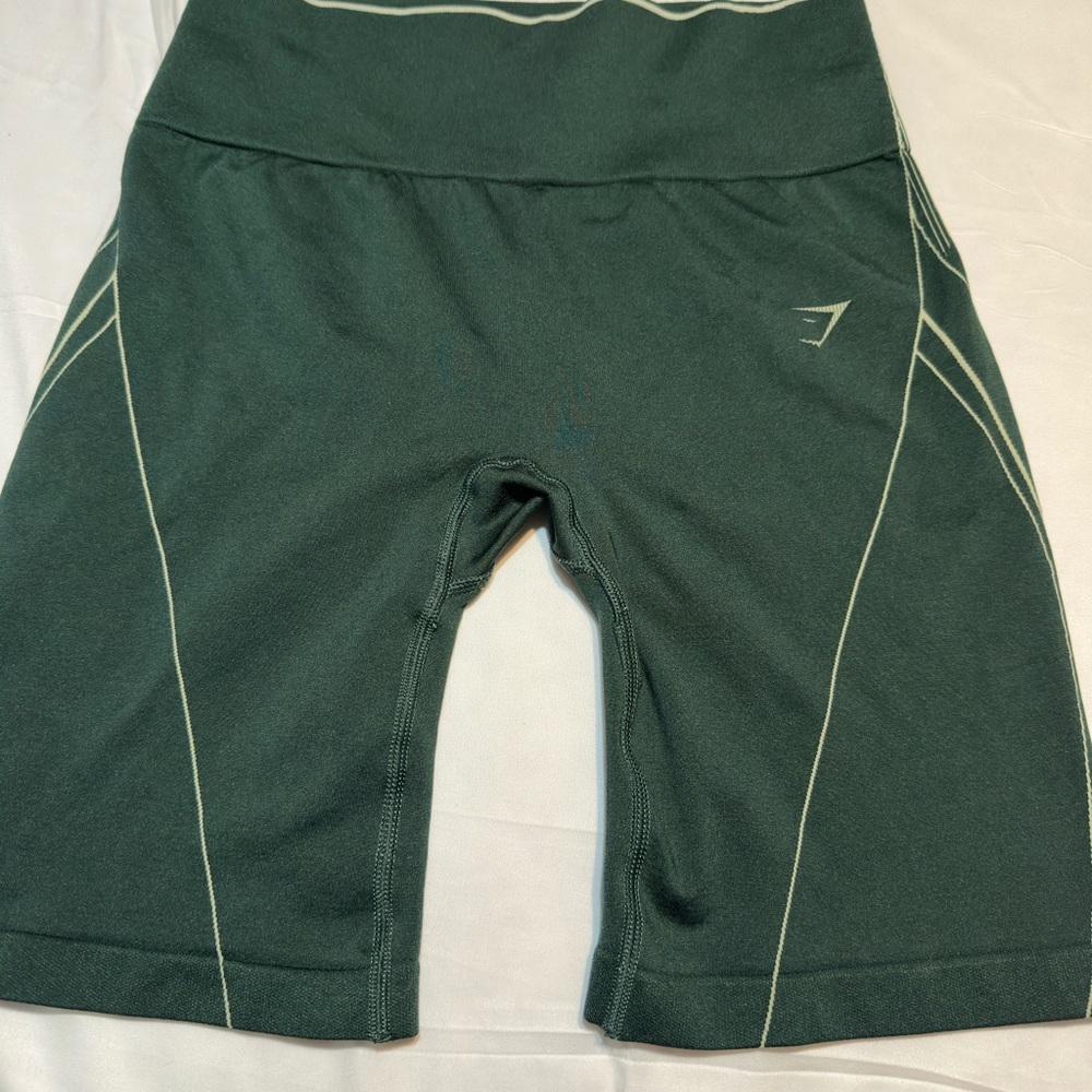 APEX SEAMLESS HIGH RISE SHORT - Picture 7 of 7